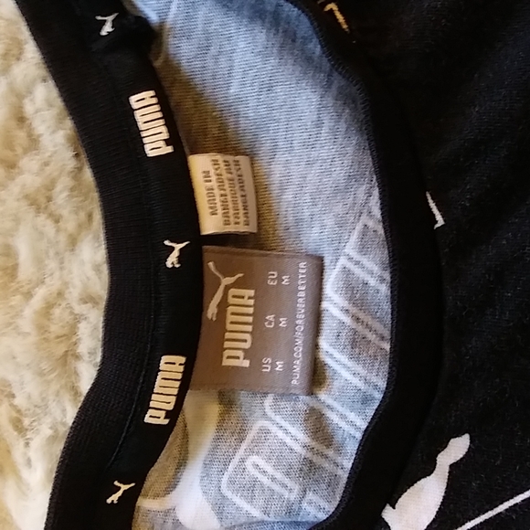 EUC. Puma t-shirt size medium black and white logo. - Picture 4 of 5